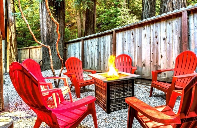 Starry Nights~Blissful Family Retreat! Walk to River! GmRm/Pup/WiFi/Yard