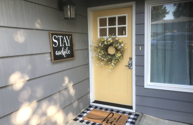 Stay Awhile - Pendleton, OR