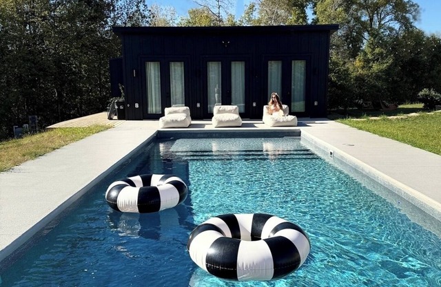 Stockholm Haüs Luxury Retreat + Pool + Cabana