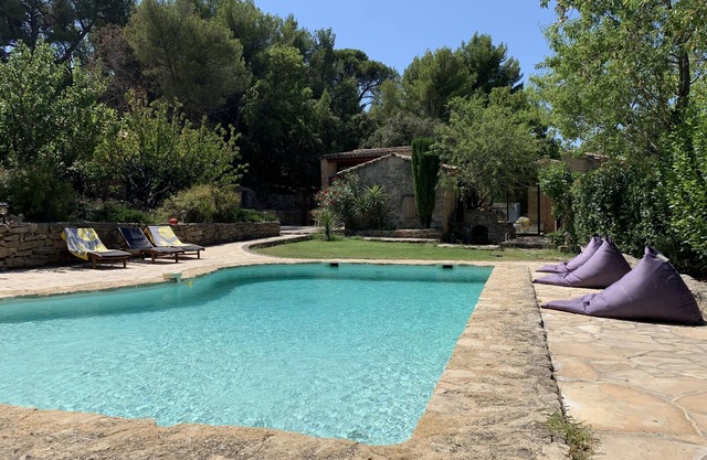 Stone, calm and comfort on 5000 m2 of land.