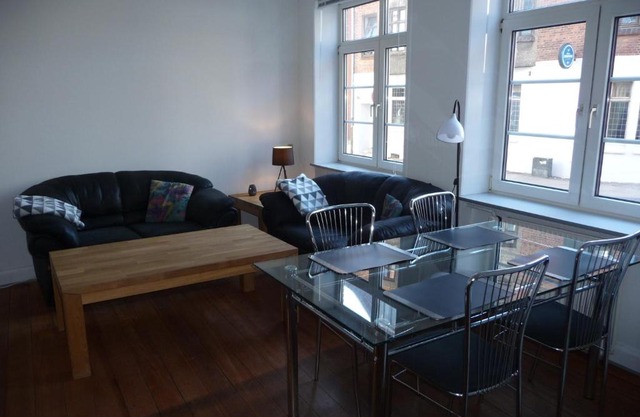 Stor lejlighed midt i Sønderborg by.