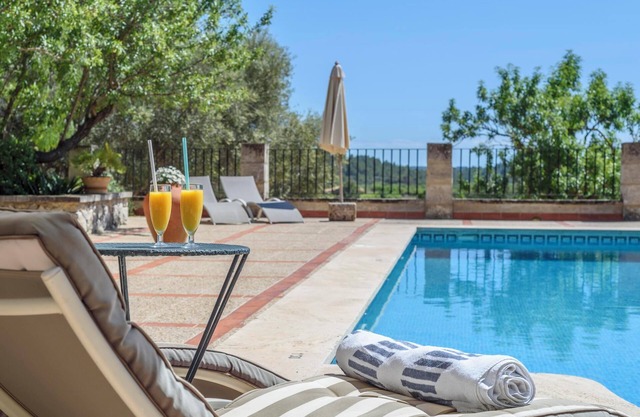 Studio Apartment Son Malero with Shared Pool & Wi-Fi