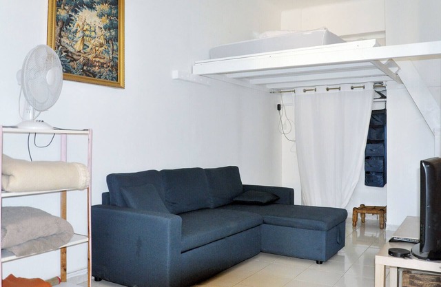 Studio for 2 with balcony - near the beach