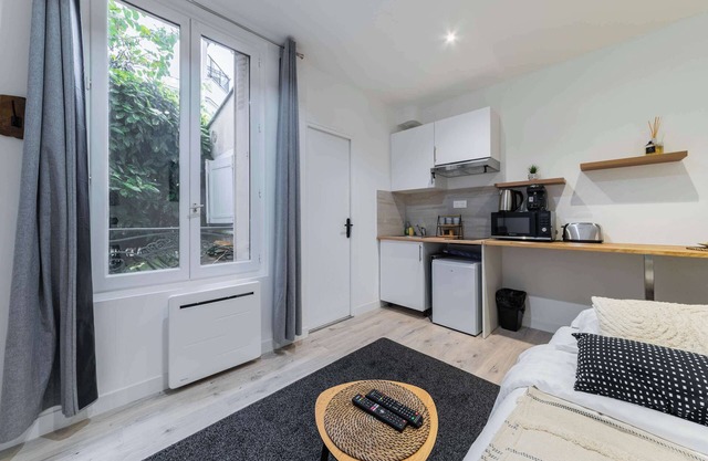 Studio neuf Porte de Saint Cloud Paris 16 - 4P