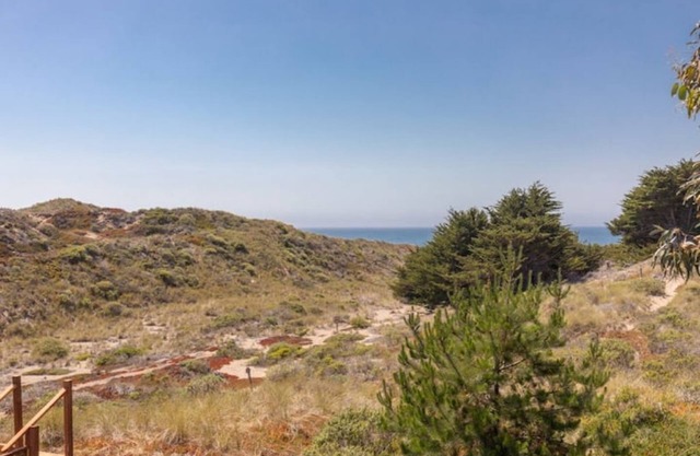 Studio on Coastal Park with Ocean View/Access