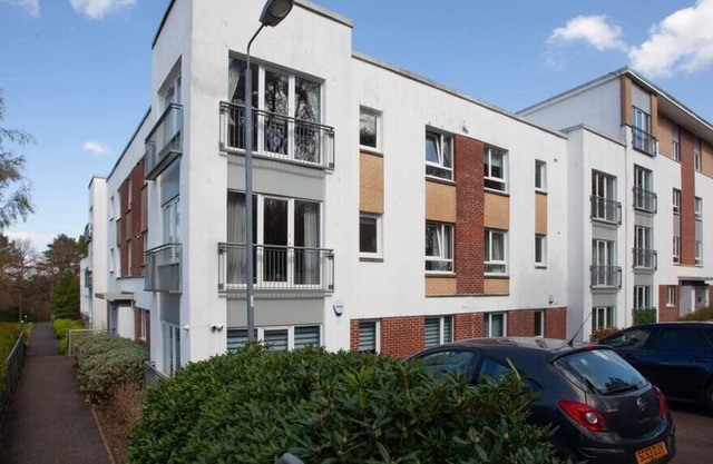 Stunning 3 Bed Apartment