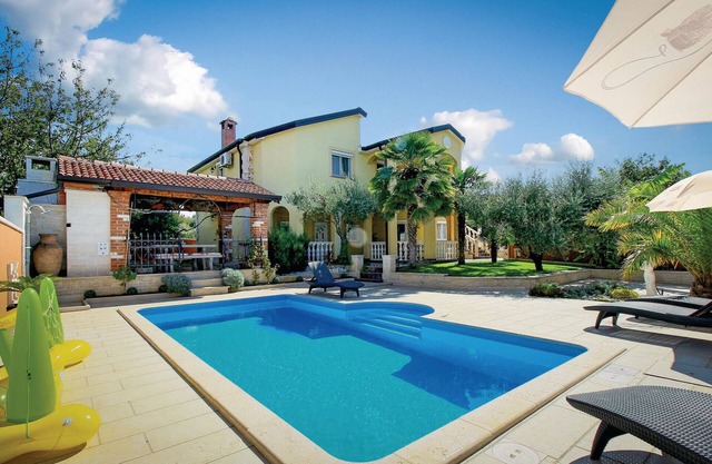 Stunning apartment in Kosinozici