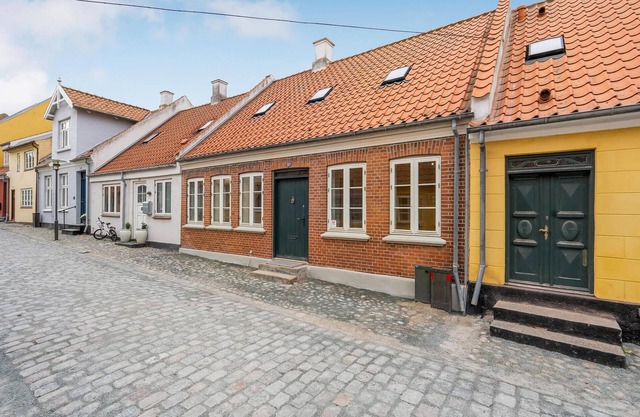 Stunning home in Rudkøbing with kitchen