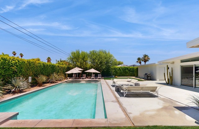 Stunning mid-century gem with private pool, spa, firepit, and free WiFi