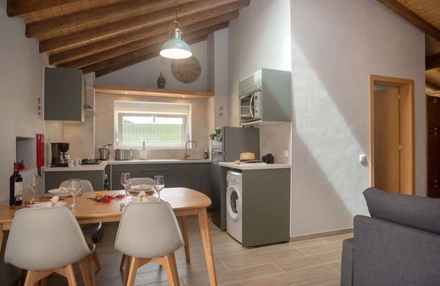 Stunning private villa for 4 guests with A/C, WIFI, TV and terrace