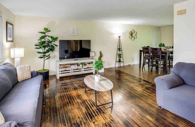 🥰 Stunning Ranch Mins from RIT/Airport/U of R/DWTN