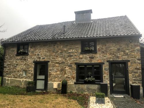 Stylish Stay with Pool, Jalhay