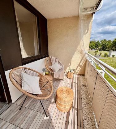 Stylish studio apartment with beautiful terrace near Audi