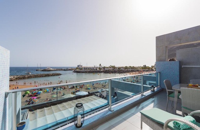 Sunny Atlantic Apartment