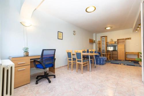 Sunny & Convenient on Dondoukov Blvd, 1 BDR Zaimov