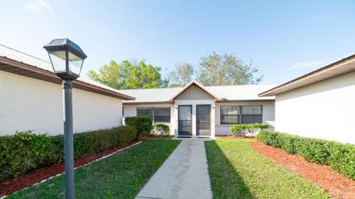 Sunny Sebring Getaway