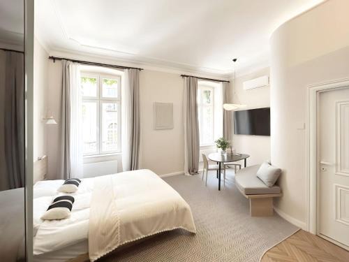 Superstring Design Suite in Prime Location