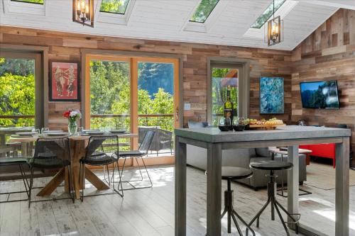 Sydneys River Retreat