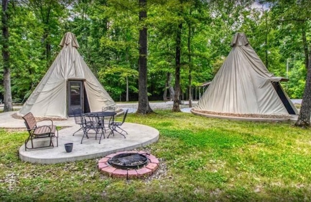 Teepee - Experience something truly unique: A teepee with a door!