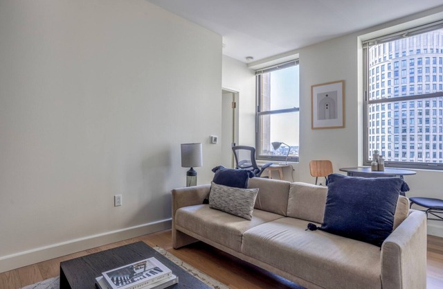 Terrific Back Bay 1BR w/Gym & W/D, nr Shopping, by Blueground