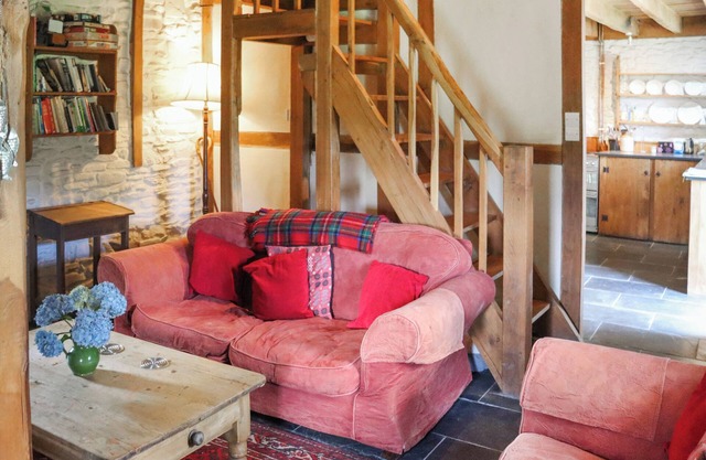 Thatched Cottage - UK50261