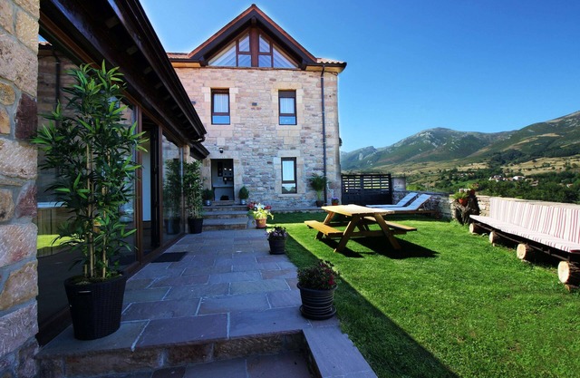 The Balcony of La Lomba