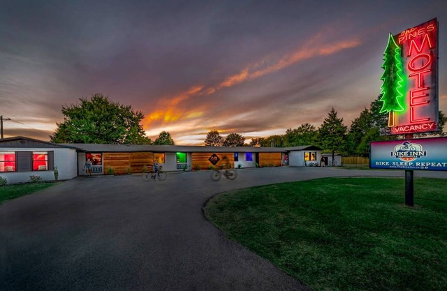 The Bike Inn Takeover-13 rooms & 16 beds sleeps 32