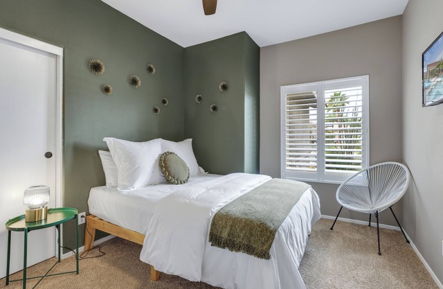 The Cozy Vibe w/Pool & Spa - A Ryson Property