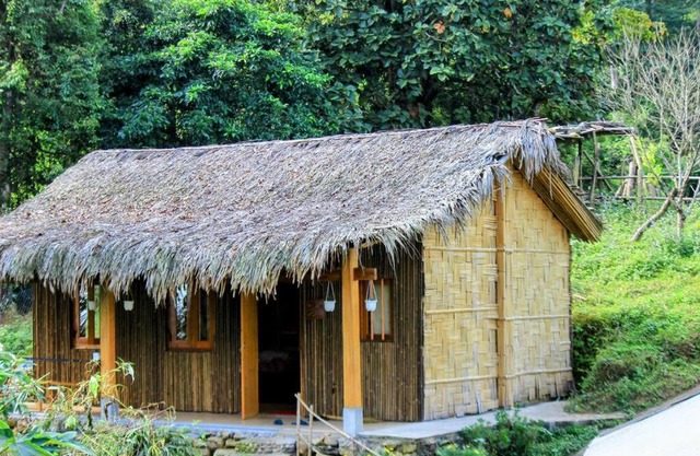 The #Happylife Experience Deluxe Bungalow!