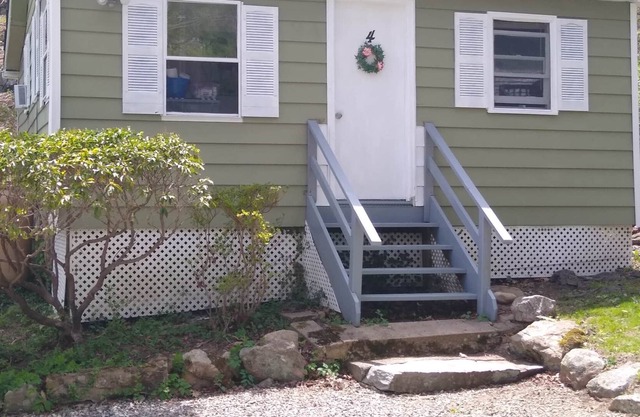 The Hideaway (Cottage 4)