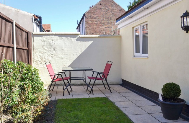 The Hideaway is within walking distance of Sheringham’s beach and eateries.