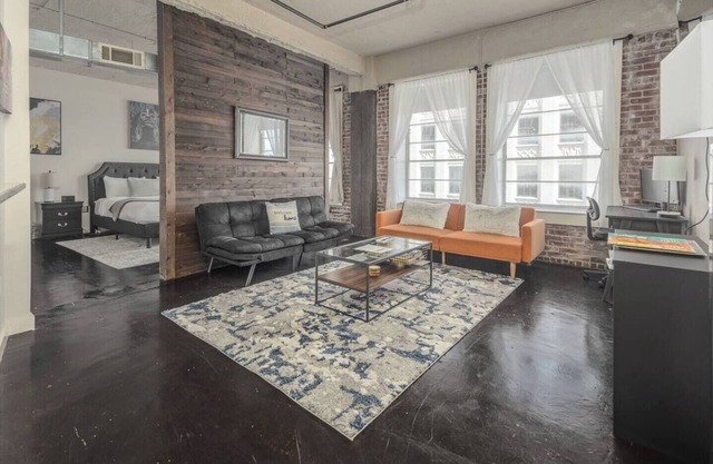 The Iconic Memphis Studio!