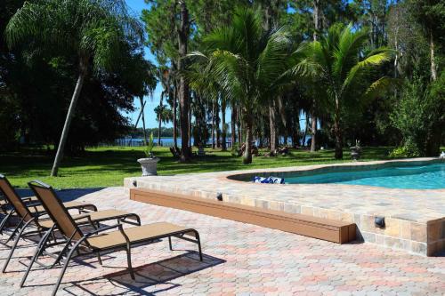 The Little Retreat, Solo, Couples & Small Families