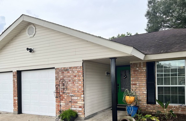 The LURE - Sportsman's Paradise Rental in Bridge City, TX