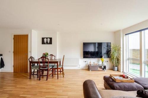 The Nest of Forest Hill