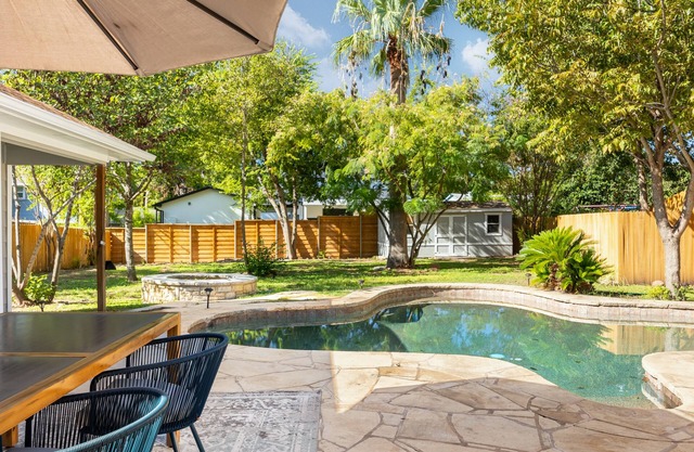 The Oak Haven - 3BR with Pool, Billiards & Arcade