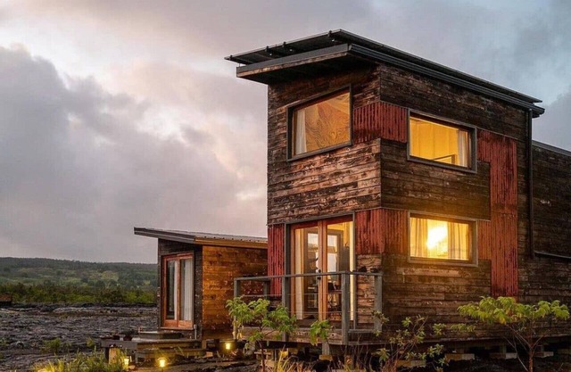 The Phoenix House - Epic Tiny Home GEM on Volcanic Lava Field