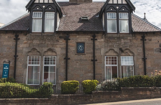 The Queens Bed & Breakfast
