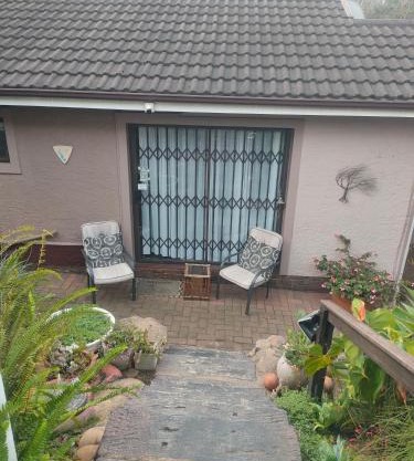 The right place : Ideal for the smart business person. 25km to DBN.