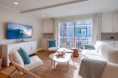The Shores 8