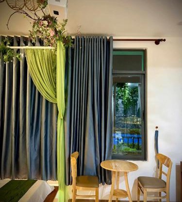 Thiên Nhiên Hotel
