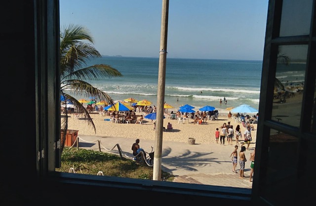 THIS ONE IS ON THE BEACH! Enjoy Praia do Peró from your window!