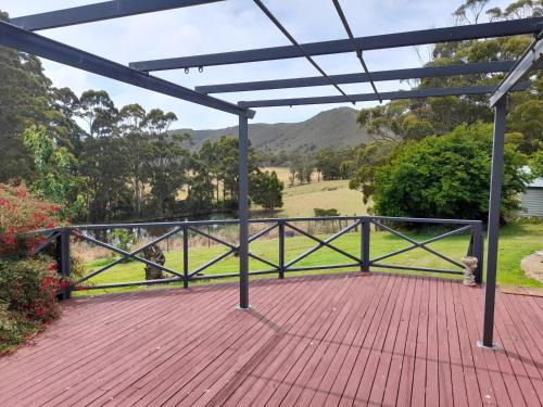 Three Bedroom Escape with Room to Roam