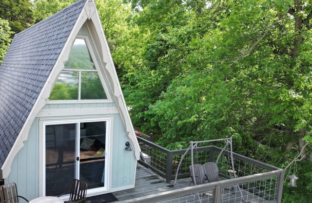 Tiny AFrame, Fire Pit, Dogwood Canyon-15 min.