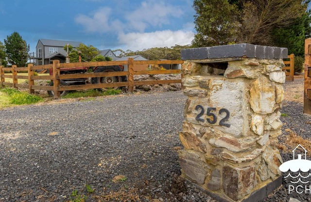 Tractor Summary: Styl