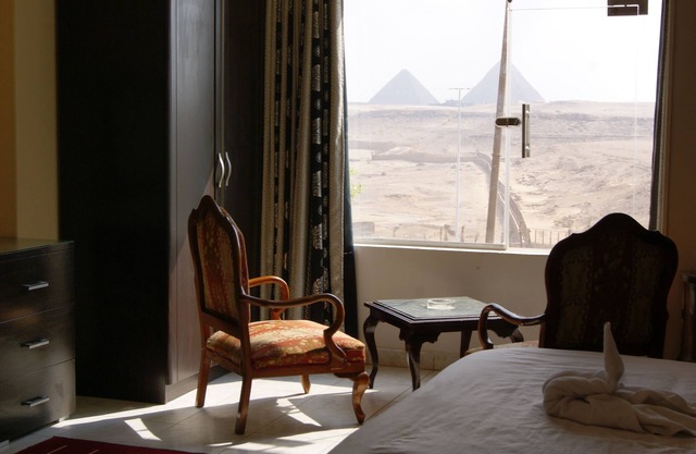 Triangle Pyramids Boutique