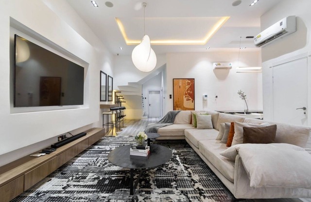 True Apartment, Modernly styled 4 bedroom duplex in Lekki