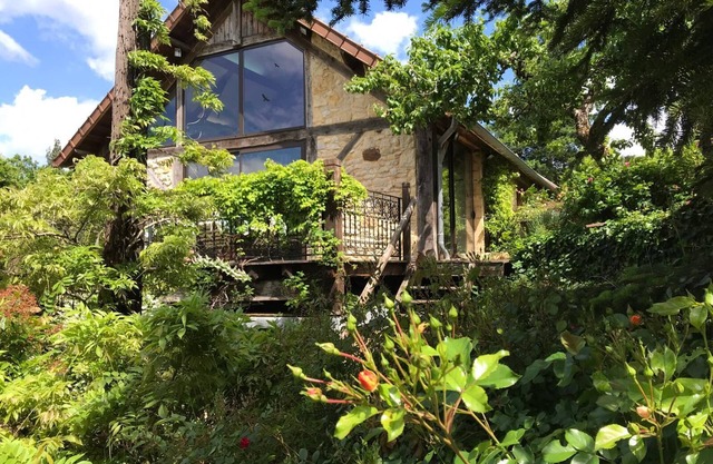 Truffe du Quercy – Holiday Home with Private Pool, Sauna and Tennis in France