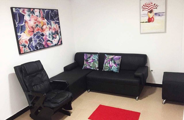 TULY'S PLACE APARTMENT