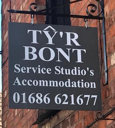 Ty'r Bont Studios
